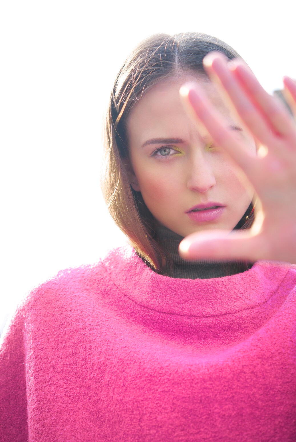 Don't look by by Alicja Snakowska, Lina Paslawska, Milena Domka